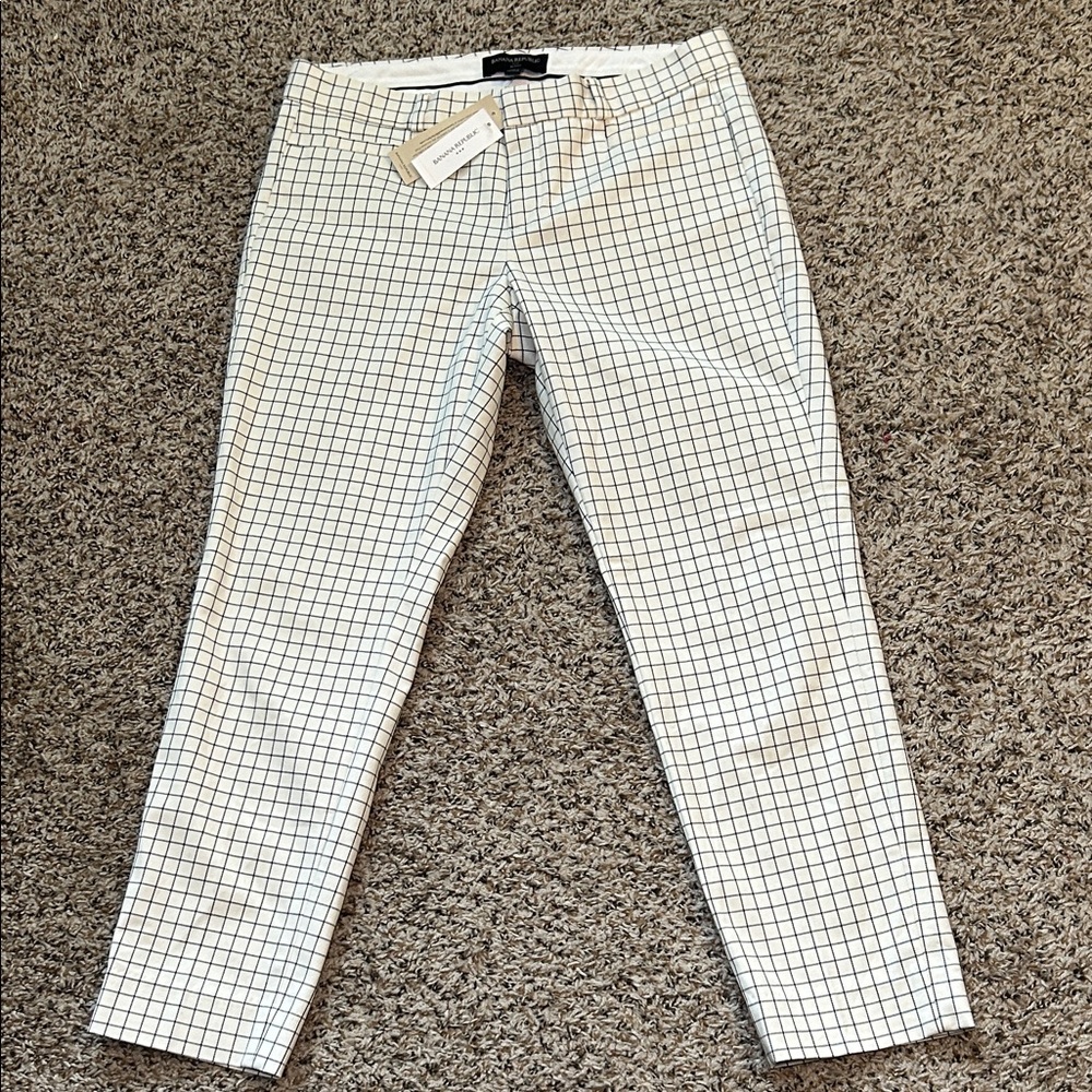 Banana Republic Men's White and Black Checkered Chinos